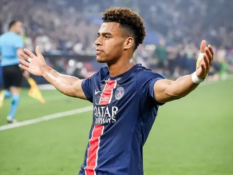 Viết lại lịch sử Champions League, Desire Doue thẳng tiến tới danh hiệu Cậu bé Vàng