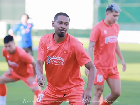 Cao Pendant Quang Vinh: Mẹ đã khóc khi tôi được lên tuyển Việt Nam