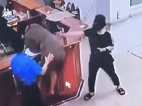 Làm rõ vụ nhân viên bệnh viện ở Nghệ An bị hành hung