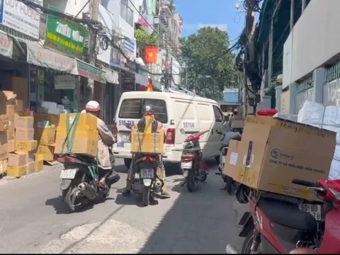 'Chợ dược' lớn nhất TP.HCM vắng vẻ giữa cao điểm chống hàng giả