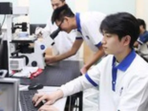Trường đại học Công nghệ dự kiến bỏ xét tuyển khối D01