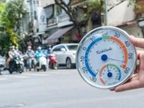 Dễ kiệt sức, sốc nhiệt hoặc đột quỵ do nắng nóng: Làm gì để xử lý kịp thời?