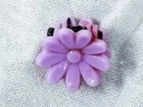 Bé gái nhập viện do nôn ói, bất ngờ phát hiện dị vật trong âm đạo