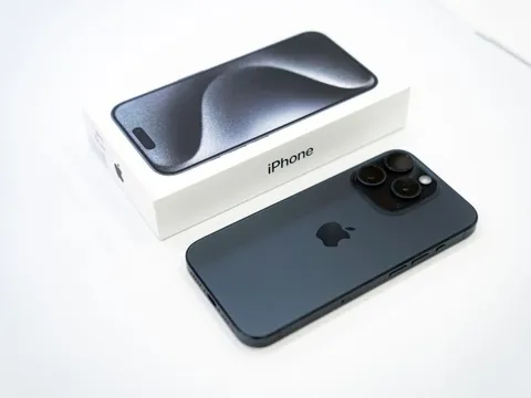 Giá iPhone 15 series biến động sau 2 tuần ra mắt tại Việt Nam