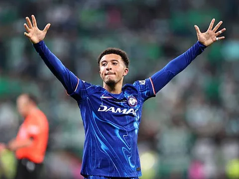 Chelsea 'trả tiền để né' Sancho: Ngôi sao MU nói gì?