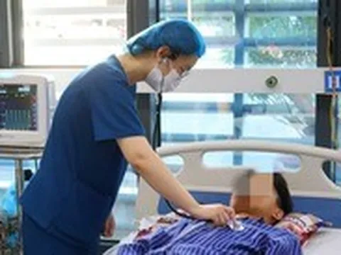 Cứu sống 4 người trong gia đình bị ngộ độc do ăn nấm rừng