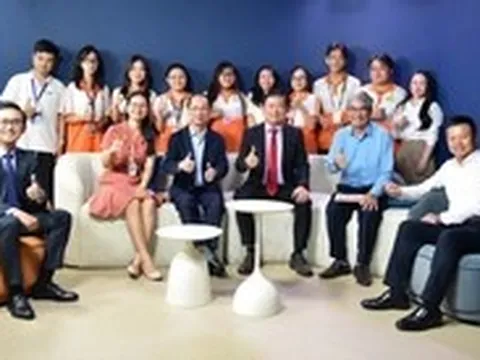 Báo Tuổi Trẻ đào tạo chuyên sâu nghiệp vụ báo chí truyền thông quốc tế cho sinh viên HUFLIT