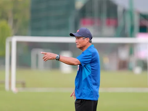 Thanh Nhã chia tay đội tuyển, HLV Mai Đức Chung: 'Đội tuyển nữ Việt Nam cần nhiều cầu thủ Việt kiều'