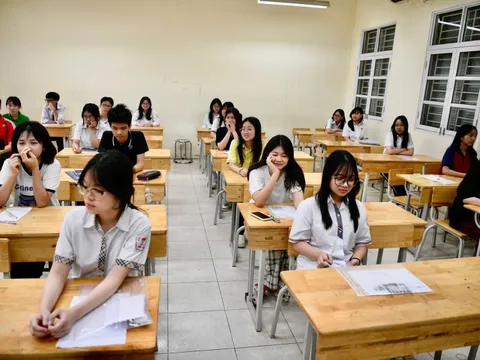 Hà Nội: 11 thí sinh cần hỗ trợ y tế, gần 500 thí sinh không làm thủ tục dự thi