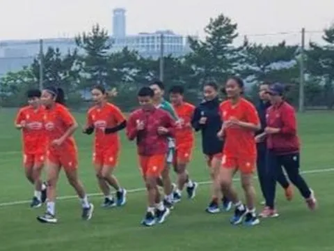 Đội tuyển nữ Việt Nam đến Nhật Bản, tập buổi đầu tiên làm quen sân