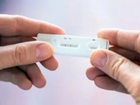 Biến thể COVID-19 mới NB.1.8.1 dễ lây hơn