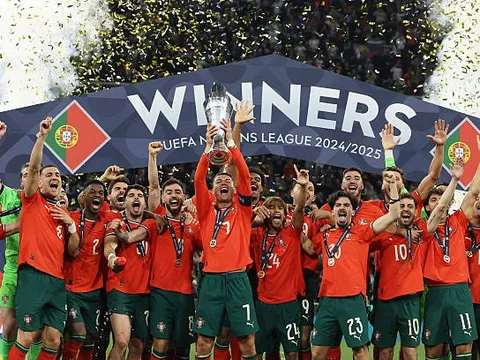 Đánh bại Tây Ban Nha trên chấm luân lưu, Ronaldo và đồng đội lần thứ 2 đăng quang Nations League 2024/25