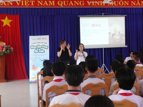 “Áo giáp” an toàn mạng: Bảo vệ học sinh khiếm thính trên không gian số