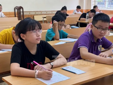 Tuyển sinh khóa đầu tiên, tỉ lệ chọi 'khủng' vào lớp 6 Trường THCS Năng khiếu