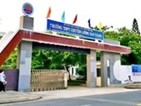 Điểm chuẩn vào lớp 10 Trường THPT chuyên Lương Văn Chánh, Phú Yên