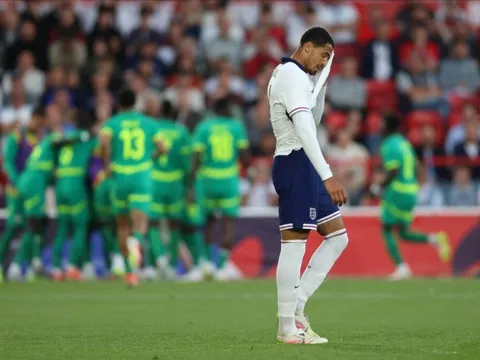 Đội tuyển Anh thua ngược bạc nhược, nhận thất bại lịch sử ngay trên sân nhà