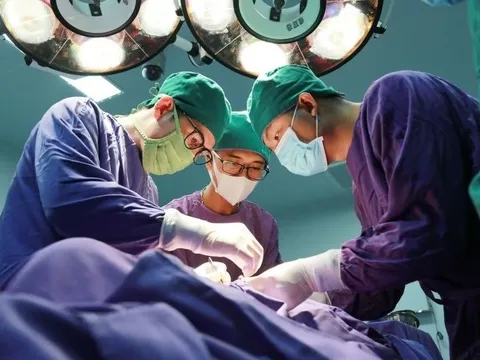 Ẩn tinh hoàn ở bé trai: Hậu quả khó lường nếu không phát hiện sớm