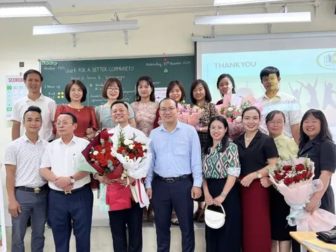 Giáo viên phải làm gì trước sức ép của Al