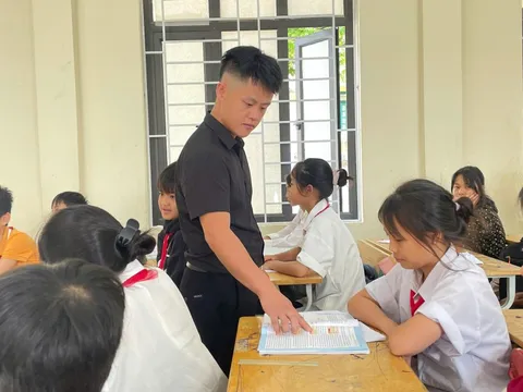 Thanh Hóa: Sở Nội vụ yêu cầu xét thăng hạng giáo viên, huyện bảo chờ xã giải quyết