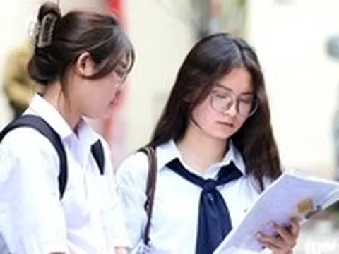 Khối C phải tự cứu mình trước nguy cơ bị hắt hủi