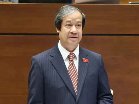 Bộ trưởng Nguyễn Kim Sơn lý giải về miễn học phí cho học sinh mầm non, phổ thông