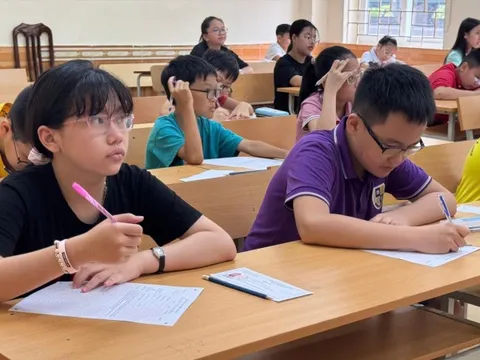 Căng thẳng cuộc đua vào lớp 6