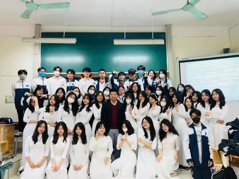 Thầy giáo mách nước học sinh ‘xoay đổi cục diện’ môn Hóa học trong 1 tuần để đạt điểm cao