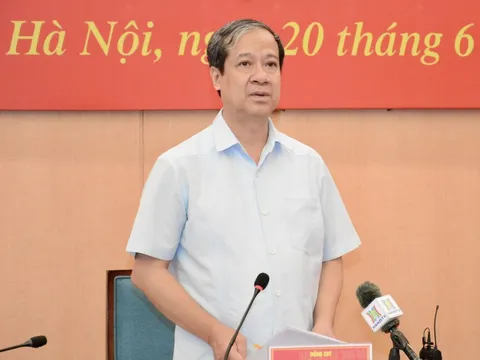 Thi tốt nghiệp THPT 2025: Bộ trưởng Nguyễn Kim Sơn yêu cầu ứng phó với tình huống mới