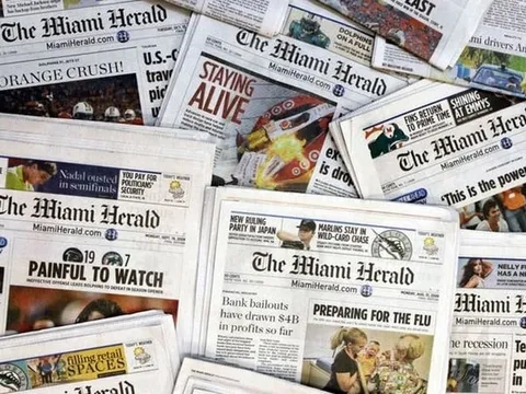 Tác giả nào được trả nhuận bút cao nhất trong lịch sử, trung bình mỗi chữ được trả 150 USD?