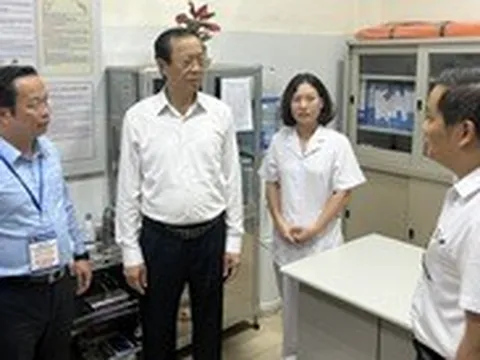 Thời tiết khắc nghiệt, thực hiện kỳ thi tốt nghiệp THPT '4 tại chỗ'