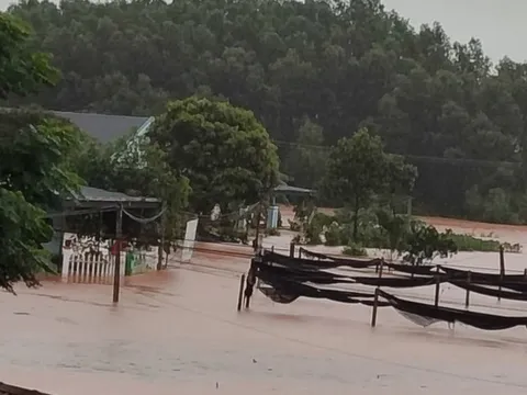 Dự báo mưa to, Bộ trưởng Bộ GD&ĐT Nguyễn Kim Sơn yêu cầu đảm bảo an toàn cho thí sinh và đề thi, bài thi