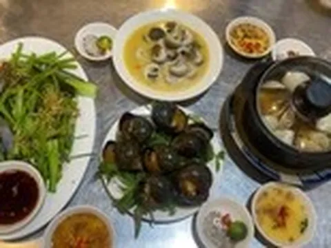 Thiếu vi chất gì khiến da khô, tóc mỏng dễ rụng, móng tay giòn dễ gãy?