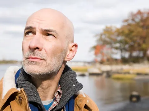 Phương pháp mới kích thích mọc tóc cực đơn giản, rẻ tiền và rất an toàn