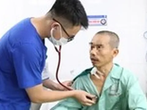 Bất ngờ hôn mê, tụ máu não sau 2 tháng ngã xe