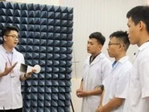 Thêm 13 giáo sư IT, AI, bán dẫn thỉnh giảng tại Đại học Quốc gia TP.HCM