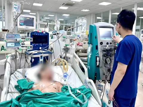 Suy kiệt, nhiễm khuẩn huyết vì lạm dụng thuốc chứa corticoid kéo dài