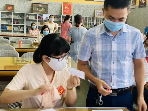 Cán bộ, giáo viên họp nóng công tác thi: Không được 'sáng tạo' khi coi thi