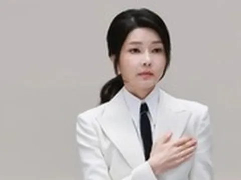 Cựu đệ nhất phu nhân Hàn Quốc Kim Keon Hee bị tước bằng thạc sĩ vì đạo văn