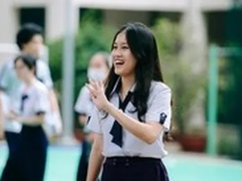 Đề môn toán thi tốt nghiệp THPT 2025