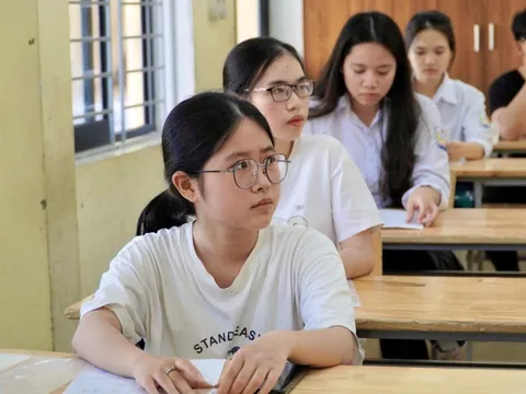 Nhận xét, giải đề thi tốt nghiệp Ngữ văn chương trình 2018