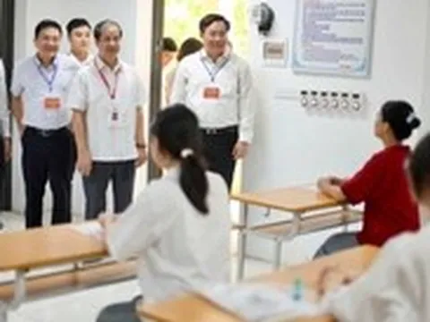 15 thí sinh bị đình chỉ thi trong ngày thi đầu tiên