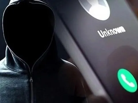 Mạo danh công an gọi video call ‘ốp’ nam sinh lấy hơn 7 tỷ đồng của gia đình
