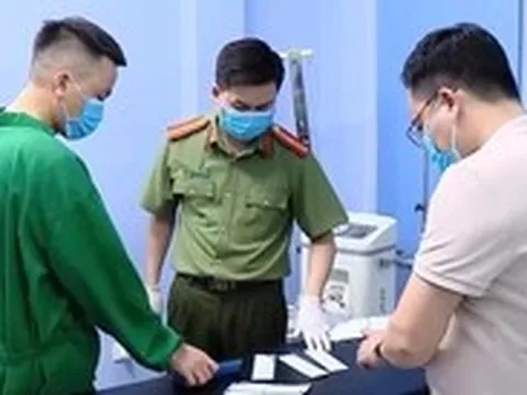 Phát hiện cơ sở thẩm mỹ chui mạo danh bác sĩ, thực hiện nhiều dịch vụ nguy hiểm
