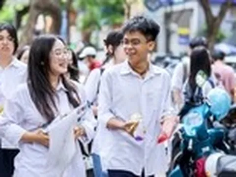 Đề văn kỳ thi tốt nghiệp THPT 2025: Kịp thời, mong chờ đề mới hợp thời