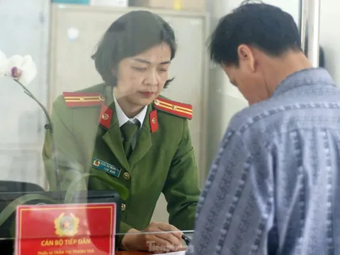 Công an Hà Nội tạm dừng nhận hồ sơ một số thủ tục trên VNeID đến 30/6