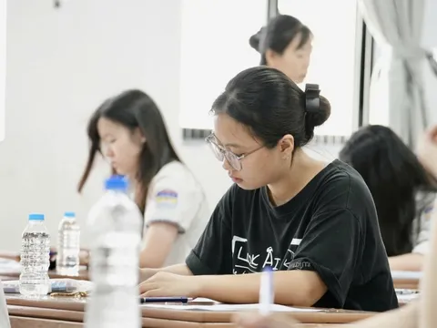 Bộ GD&ĐT: Kết thúc ngày thi đầu tiên, 15 thí sinh bị đình chỉ thi