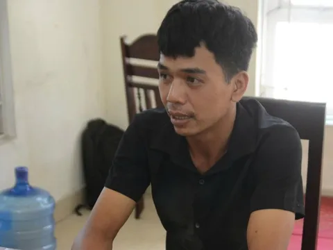 Bắt cóc con của bạn gái để giải quyết chuyện tình cảm