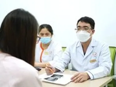 Cặp đôi dân tộc Tày hạnh phúc được làm cha mẹ nhờ 'Tuần lễ vàng'