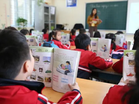 Chưa sửa sách giáo khoa trong năm 2025