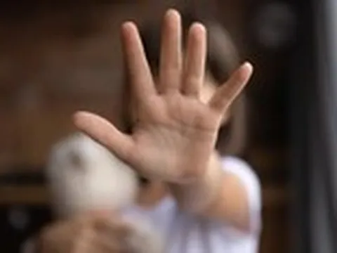 Dạy trẻ kỹ năng gì để phòng rủi ro xâm hại?